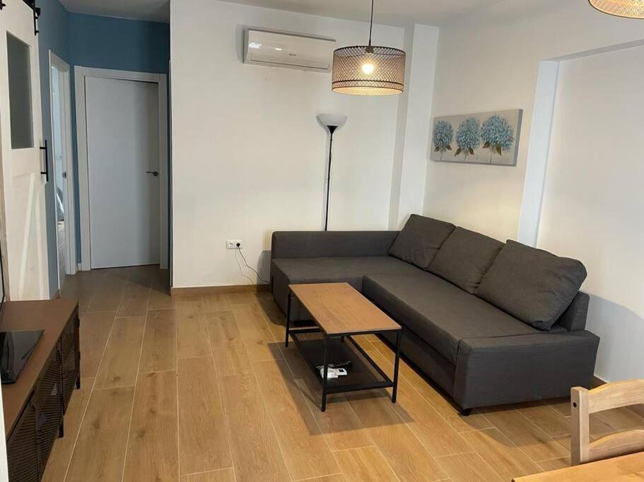 Apartamento Leomar Кониль-де-ла-Фронтера Экстерьер фото